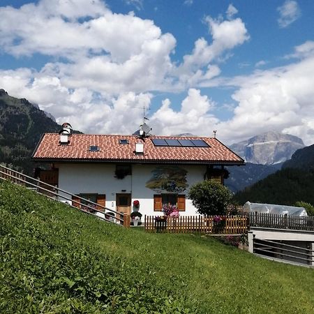 Villetta Muncion Pozza di Fassa Exteriör bild